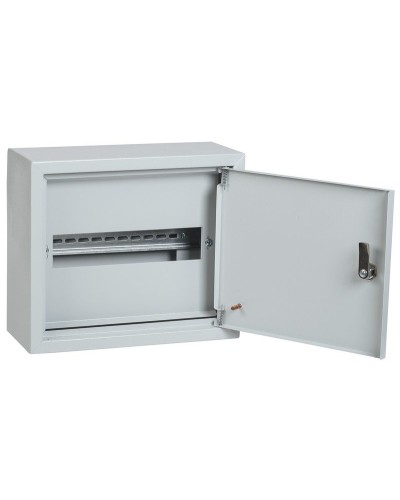 ЩРн-12з 265х310х120 IP31 GENERICA (MKM14-N-12-31-Z-G). Щит распределительный навесной с замком. GENERICA в Москве